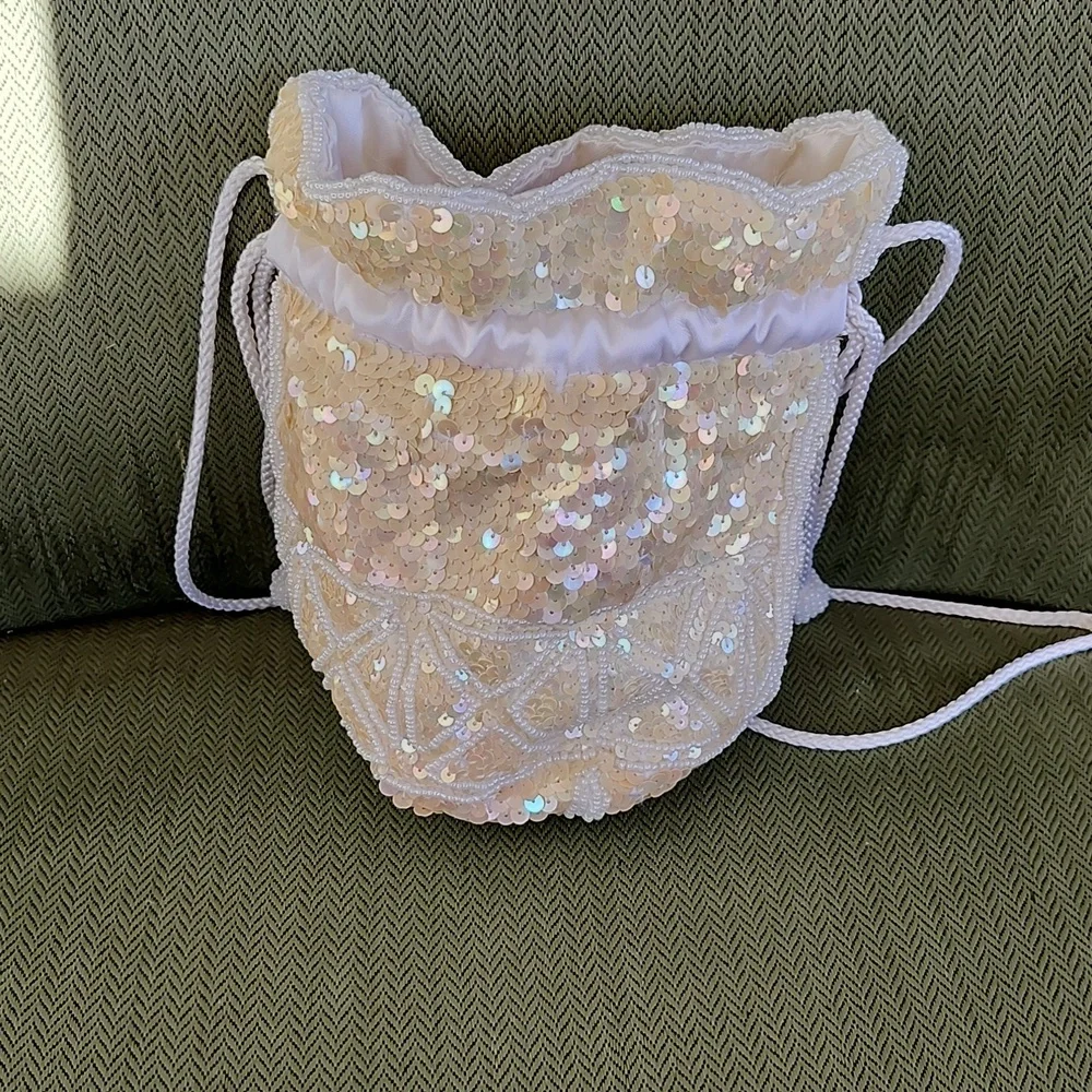 Wedding bridal, Vintage Evening bag Like New. special occassion, pouch,purse